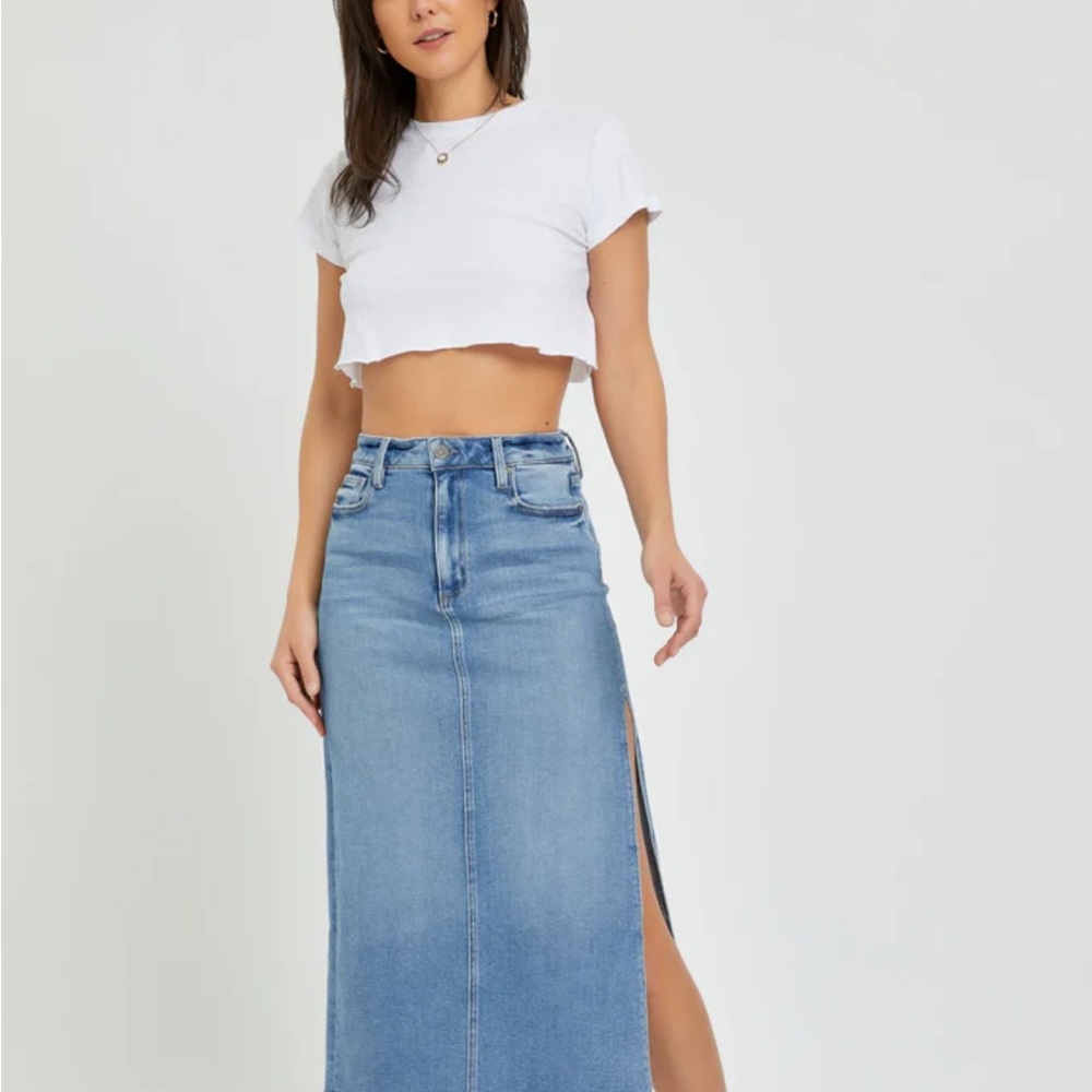 HIDDEN Los Angeles Peyton denim skirt. Super high-rise